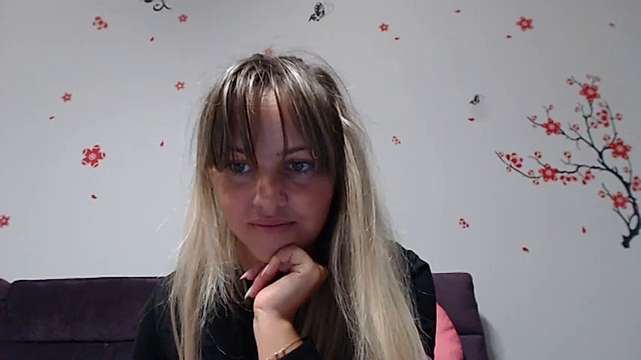 nastyjessica naked stripping on cam for live sex video chat