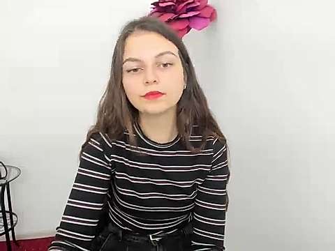 Pink-Princesss naked stripping on cam for live sex video chat