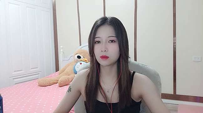 Rihannayaii naked stripping on cam for live sex video chat