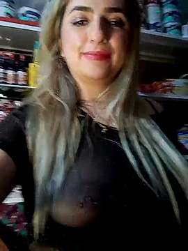 sammyqueenx21 naked stripping on cam for live sex video chat