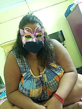 silkishamita naked stripping on cam for live sex video chat