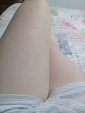 small-virgih15 naked stripping on cam for live sex video chat