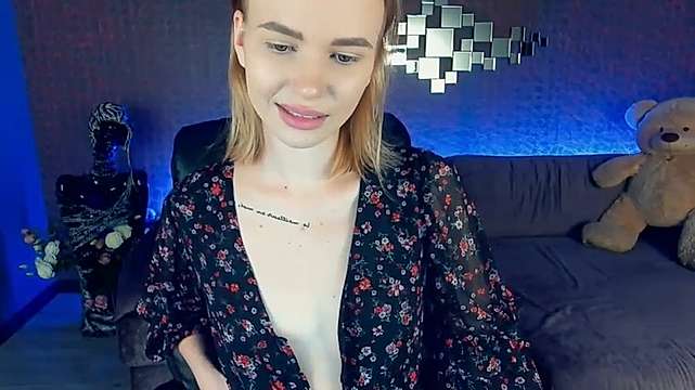Sofa_Magicc naked stripping on cam for live sex video chat
