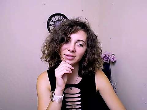 SophieFlouret_ naked stripping on cam for live sex video chat