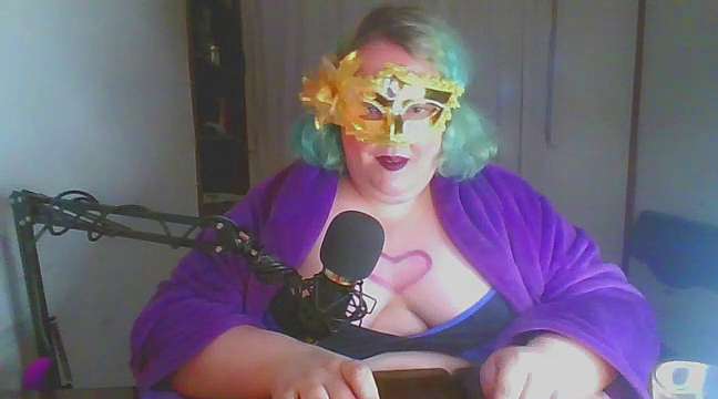 The_Real_Instigator naked stripping on cam for live sex video chat