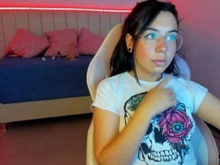 Tokiio-18 nude on cam – live sex chat