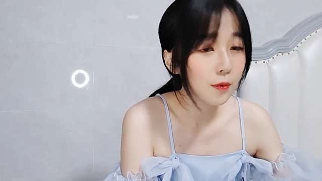 zhou-zhou naked stripping on cam for live sex video chat