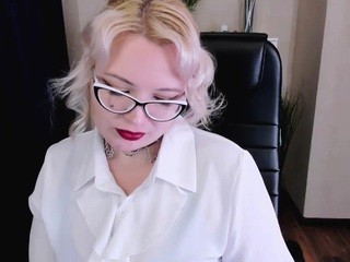 Abigailcoxx nude on cam – live sex chat