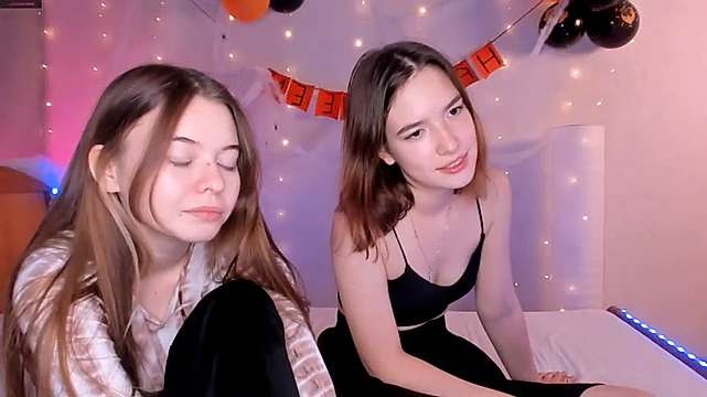 AgneseVioletta naked stripping on cam for live sex video chat