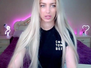 Ameliasue nude on cam – live sex chat