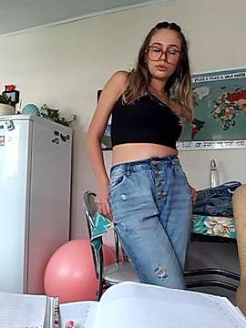 Anne_cosmic naked stripping on cam for live sex video chat
