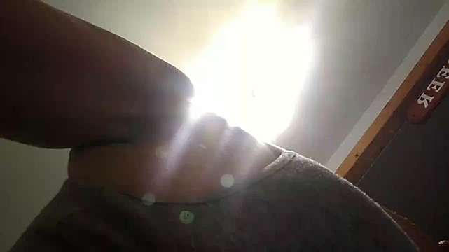 AsaSexxxySlut naked stripping on cam for live sex video chat
