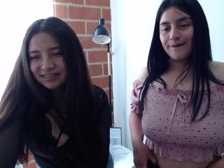 Caeluum nude on cam – live sex chat