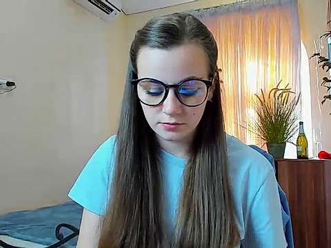 Candallia naked stripping on cam for live sex video chat