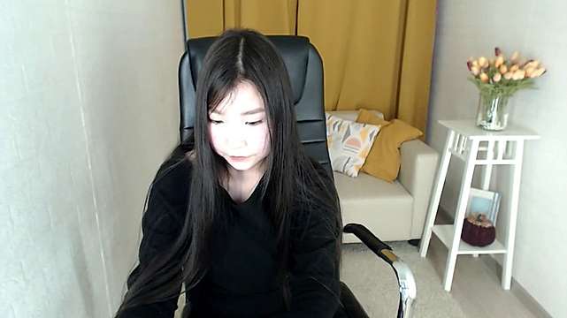 Daresy1y naked stripping on cam for live sex video chat