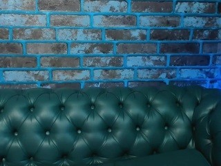 DarllingWood nude on cam – live sex chat