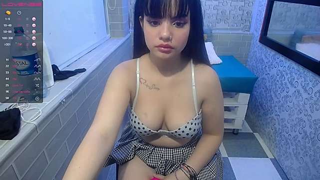 day_weigel_1 naked stripping on cam for live sex video chat