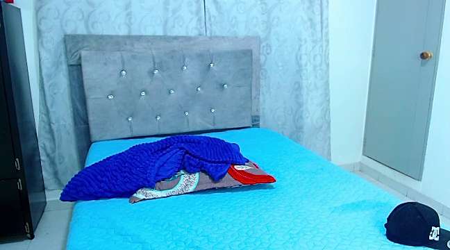 DevilCumple66 naked stripping on cam for live sex video chat