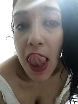 Duraznotravieso naked stripping on cam for live sex video chat