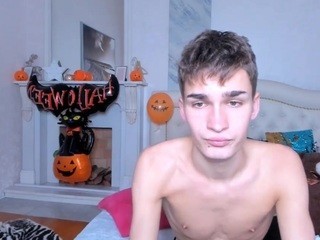 EliotCalvett nude on cam – live sex chat