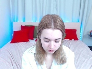 ElisaJakson nude on cam – live sex chat
