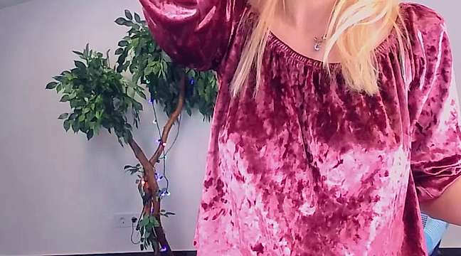 _Ericka_ naked stripping on cam for live sex video chat