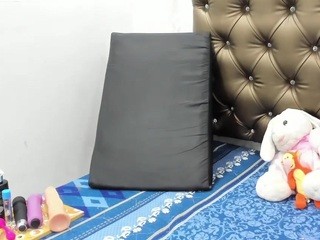 ?, Thalia ? nude on cam – live sex chat