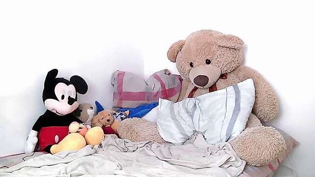 Gerda_Star naked stripping on cam for live sex video chat