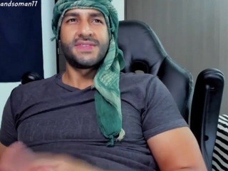 Handsoman1 nude on cam – live sex chat