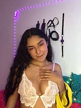 heracamx naked stripping on cam for live sex video chat