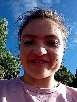 hilary_sex88 naked stripping on cam for live sex video chat