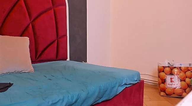 illegal_lorry naked stripping on cam for live sex video chat