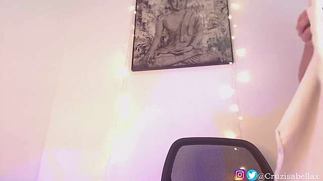 isabela_cruz naked stripping on cam for live sex video chat