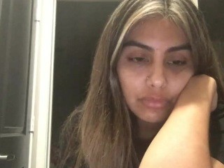 Issa2ten nude on cam – live sex chat