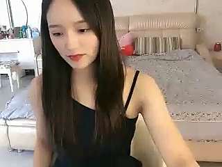 Jenny-bay naked stripping on cam for live sex video chat