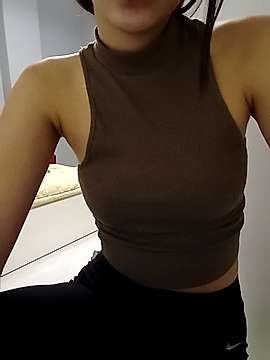 Jiiny-baby naked stripping on cam for live sex video chat