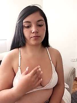julianafoxsex naked stripping on cam for live sex video chat
