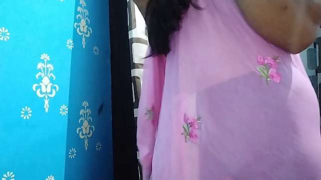 Kanchan_Bhabhi_ naked stripping on cam for live sex video chat