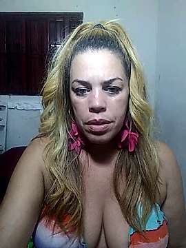 khalysse naked stripping on cam for live sex video chat