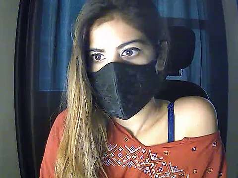 Kia_Lovee naked stripping on cam for live sex video chat