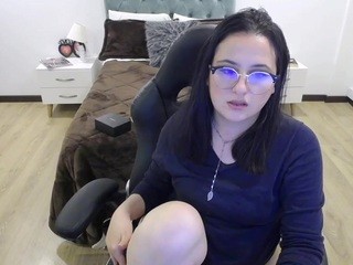 Lady bee nude on cam – live sex chat