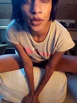 Ladysweetdarkness naked stripping on cam for live sex video chat