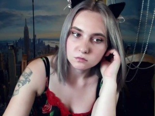 LeonaCruiser nude on cam – live sex chat