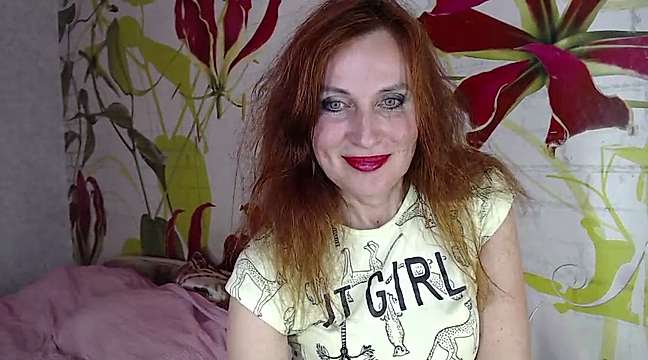 LillyRoom naked stripping on cam for live sex video chat