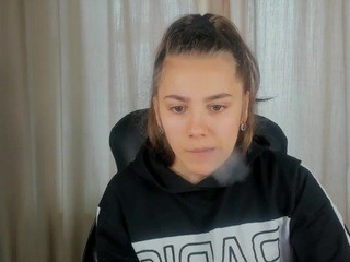 MaggieCake nude on cam – live sex chat