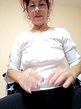 Marcelina987 naked stripping on cam for live sex video chat