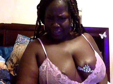 Mommy_Chocoladae naked stripping on cam for live sex video chat