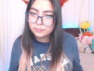 Mylittle-sarah nude on cam – live sex chat