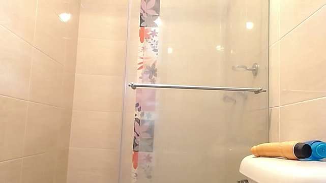 Nisha1020_ naked stripping on cam for live sex video chat