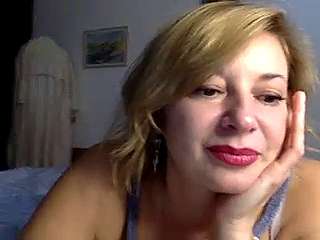 OsnatMiller naked stripping on cam for live sex video chat